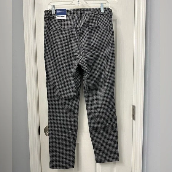 Women’s Old Navy houndstooth pixie pants size 10 NWT - Picture 2 of 5
